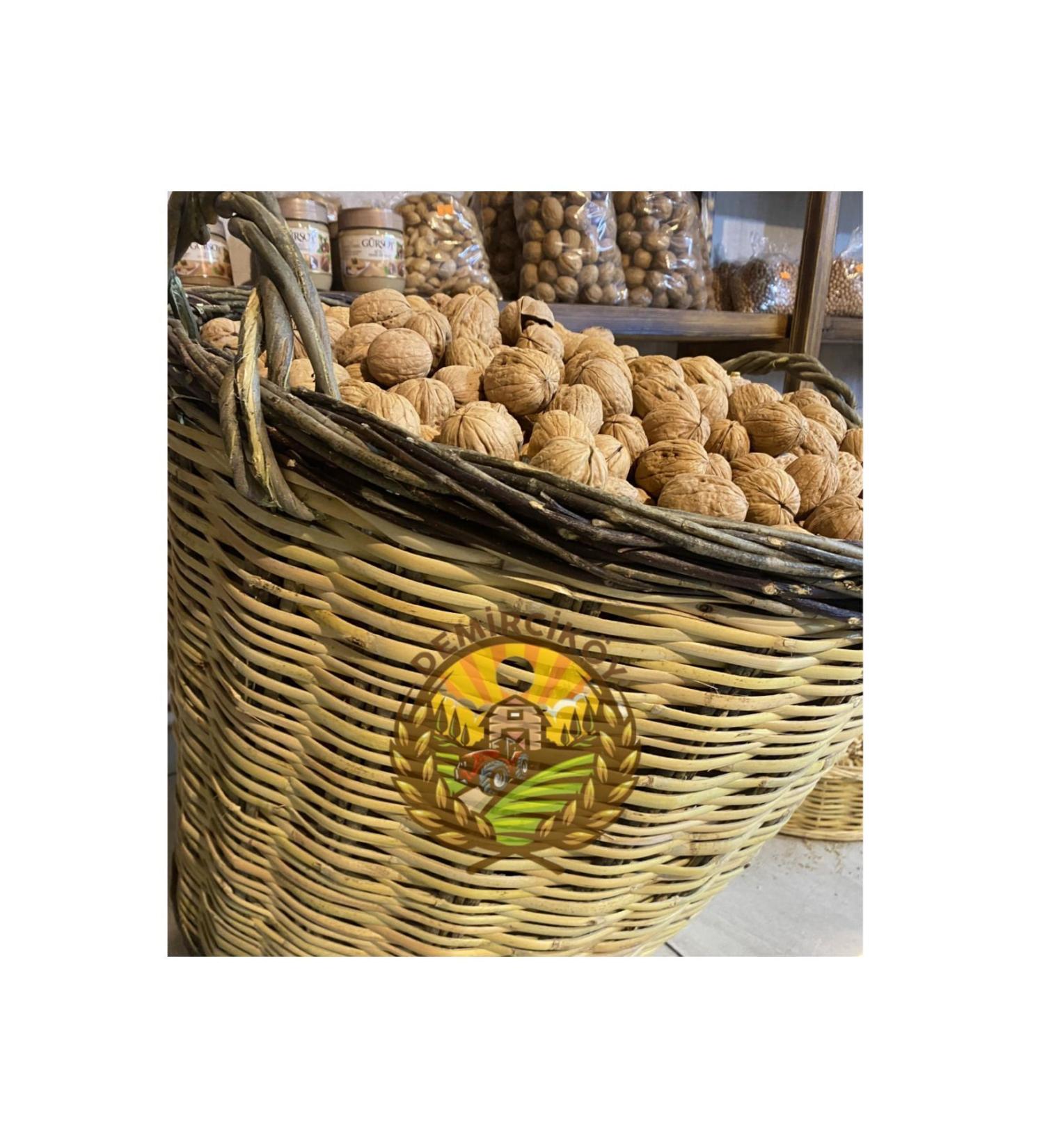 Demircik y Farm Simav Local Shelled Walnuts (1000 GR)