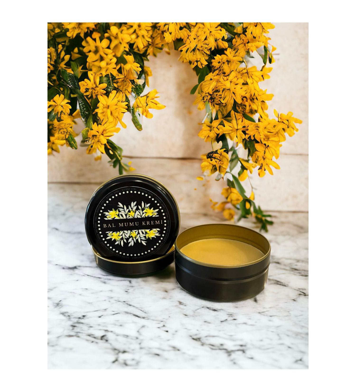 Home Natural Beeswax Cream / Natural Beeswax Moisturizing and Repairing Care Cream with St. John's Wort - Buy Online on GoSupps.com