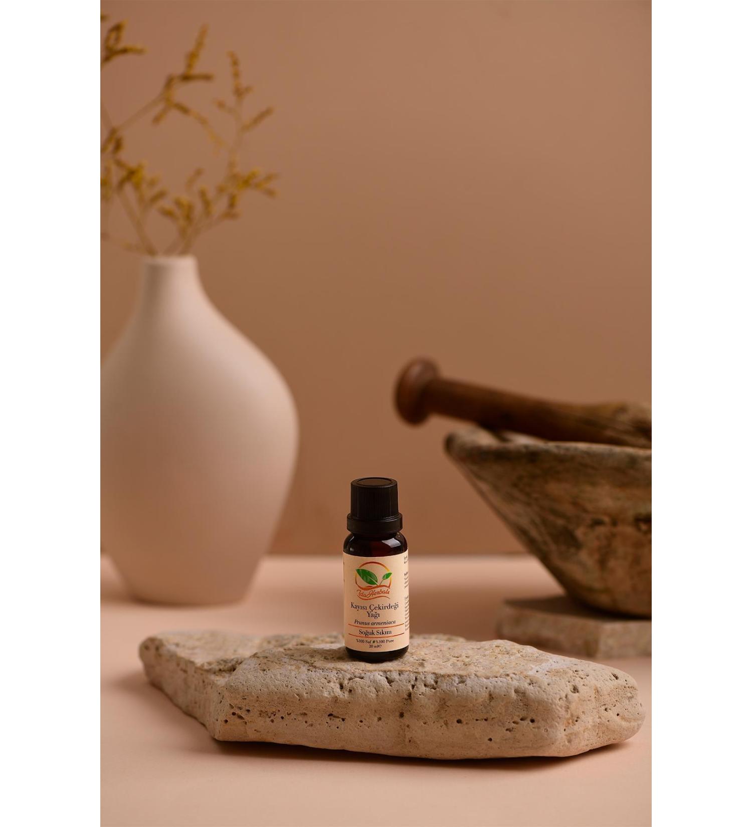 Ida Herbals Apricot Kernel Oil 20 ml (PRUNUS ARMENIACA L.)