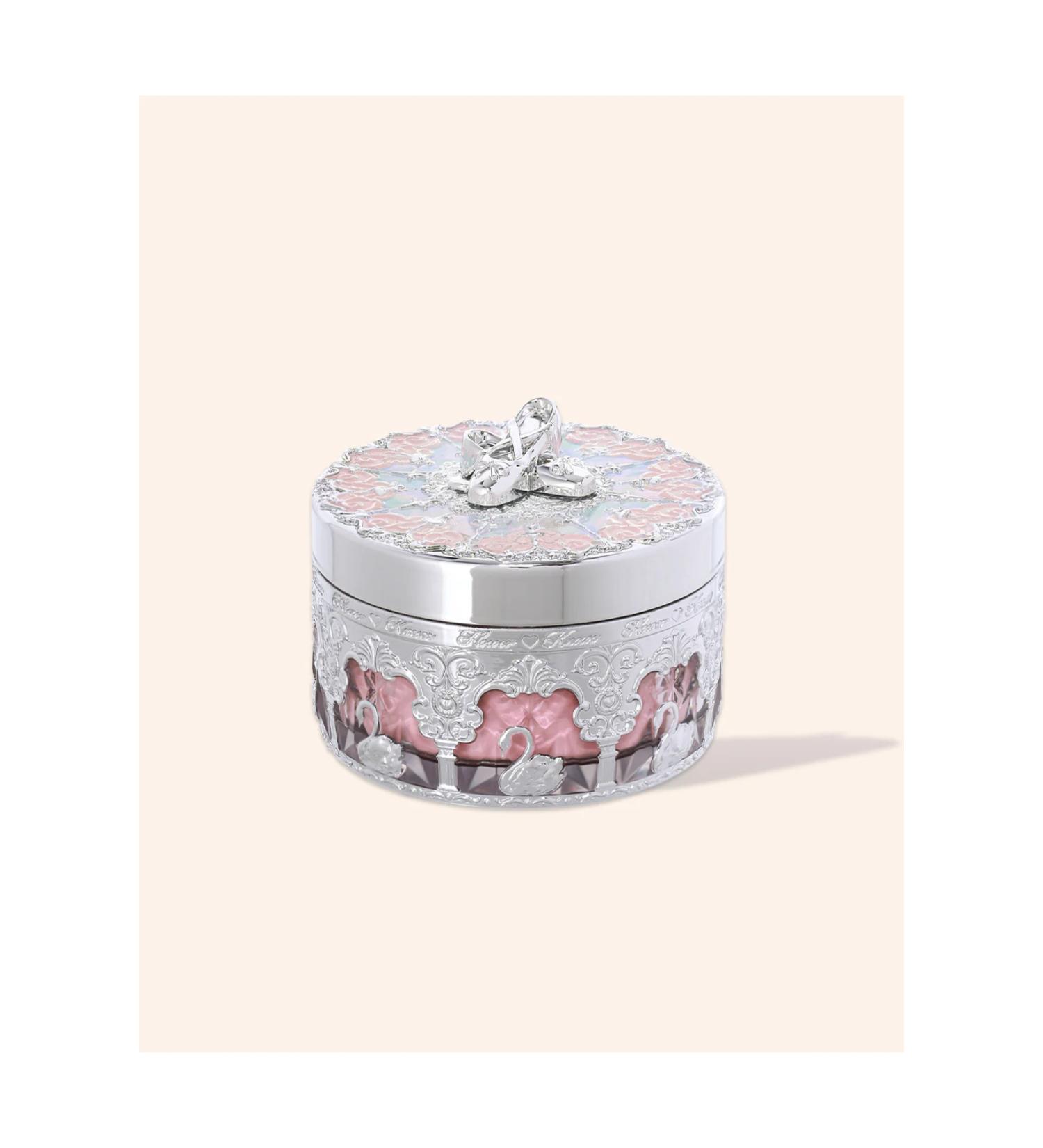 Cosmetics Flower Knows "Swan Ballet" powder - Buy Online on GoSupps.com