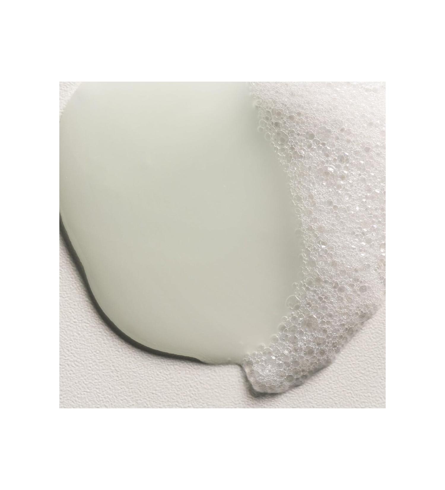 Davines MOMO: Gel-Textured Vitamin-Rich Light Shampoo 250 ml ECBEAUTYQ24