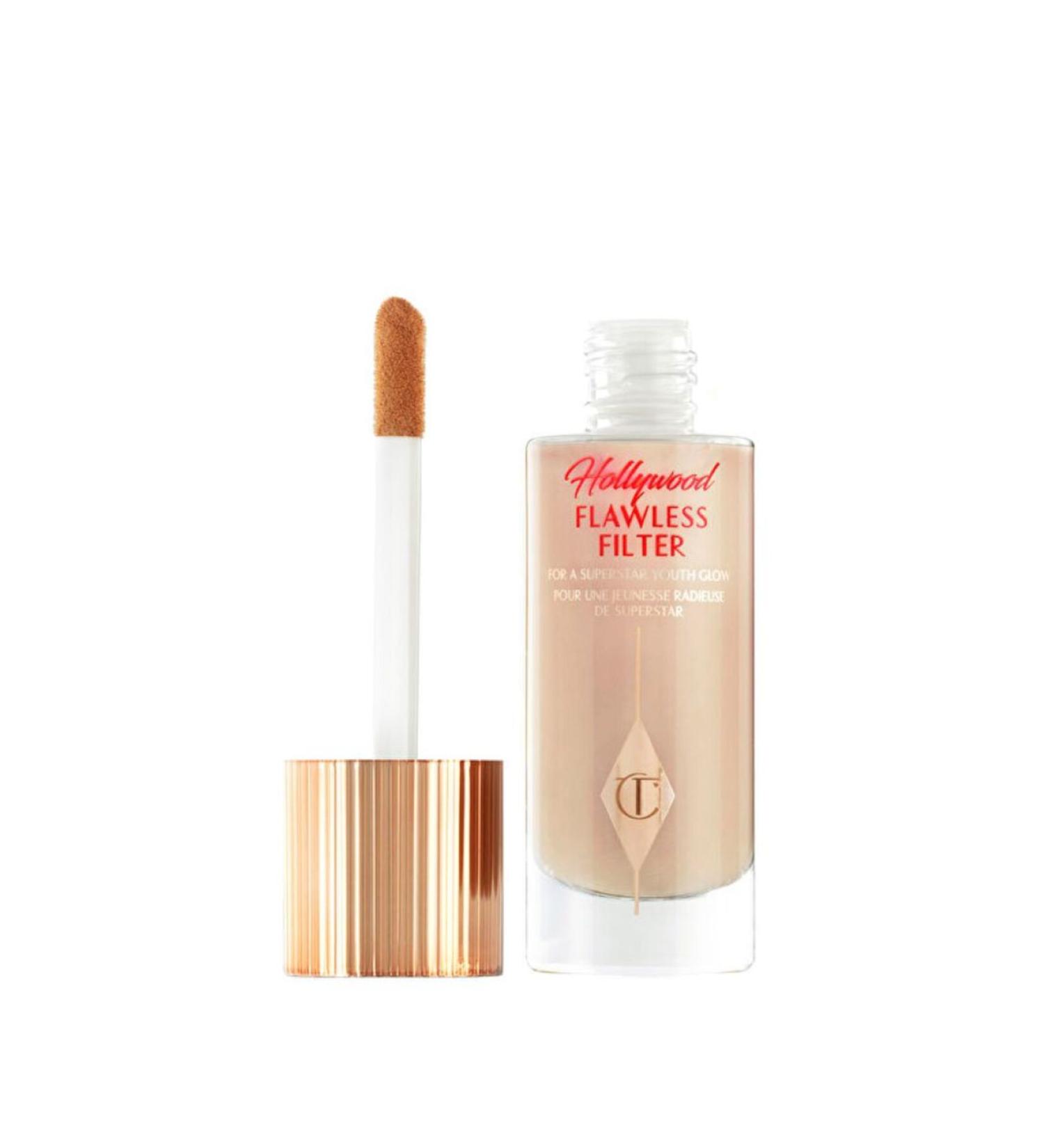 Charlotte Tilbury Hollywood Flawless Filter Liquid Highlighter moisturizes for up to 24 hours and provides a radiant look.