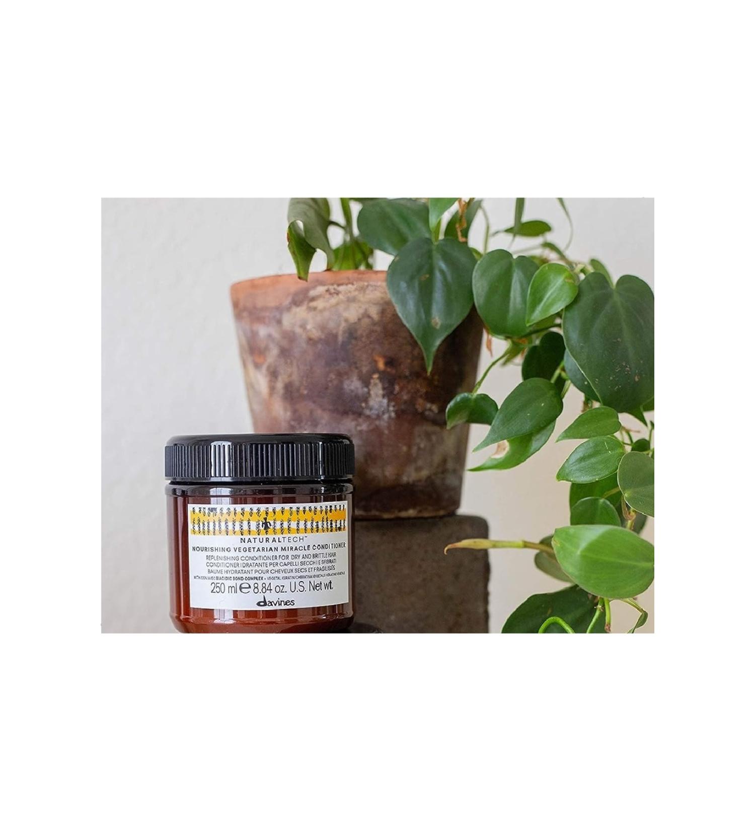 Davines Love Curl: Almond Shampoo 75524 (250 ml) BSecrets.Y77