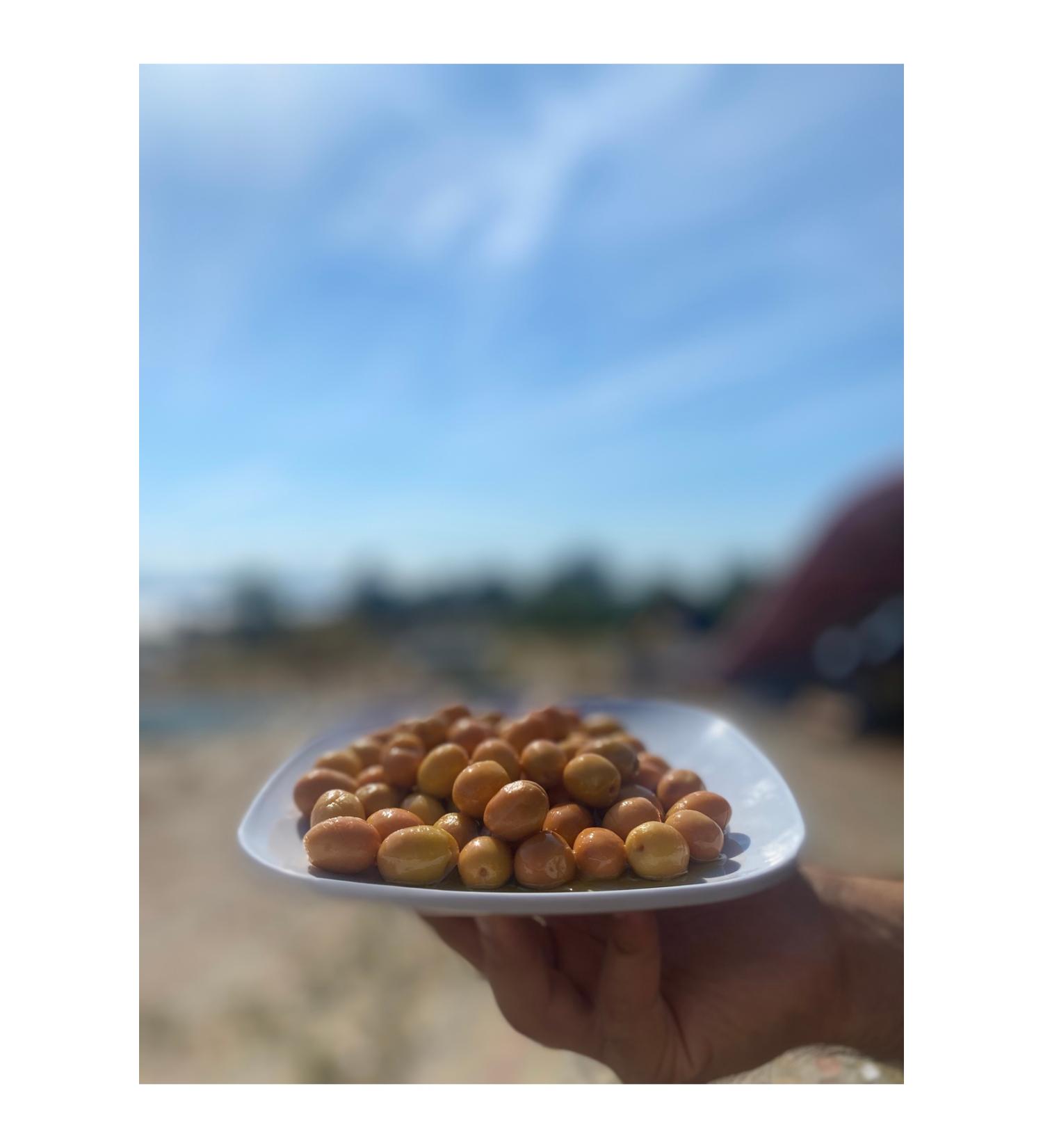 Natural Scratched Green Olives