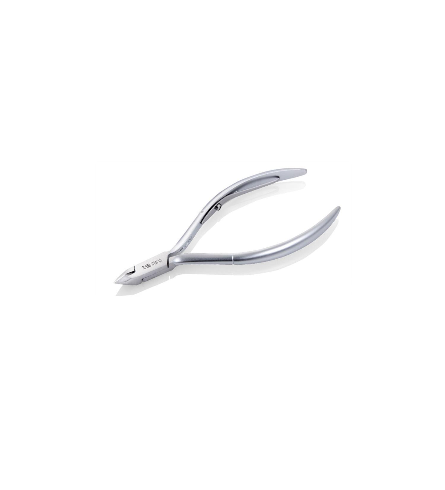 NGHIA NIPPERS Nghia C-08 7 mm Cuticle Nipper (Cutcicle Pusher Gift!)