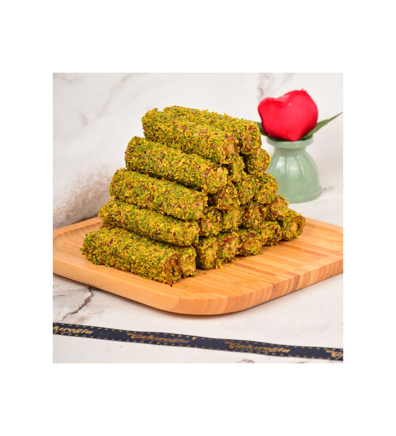 Oz Cakiroglu Pistachio Coated Honey Rolls 1000 g