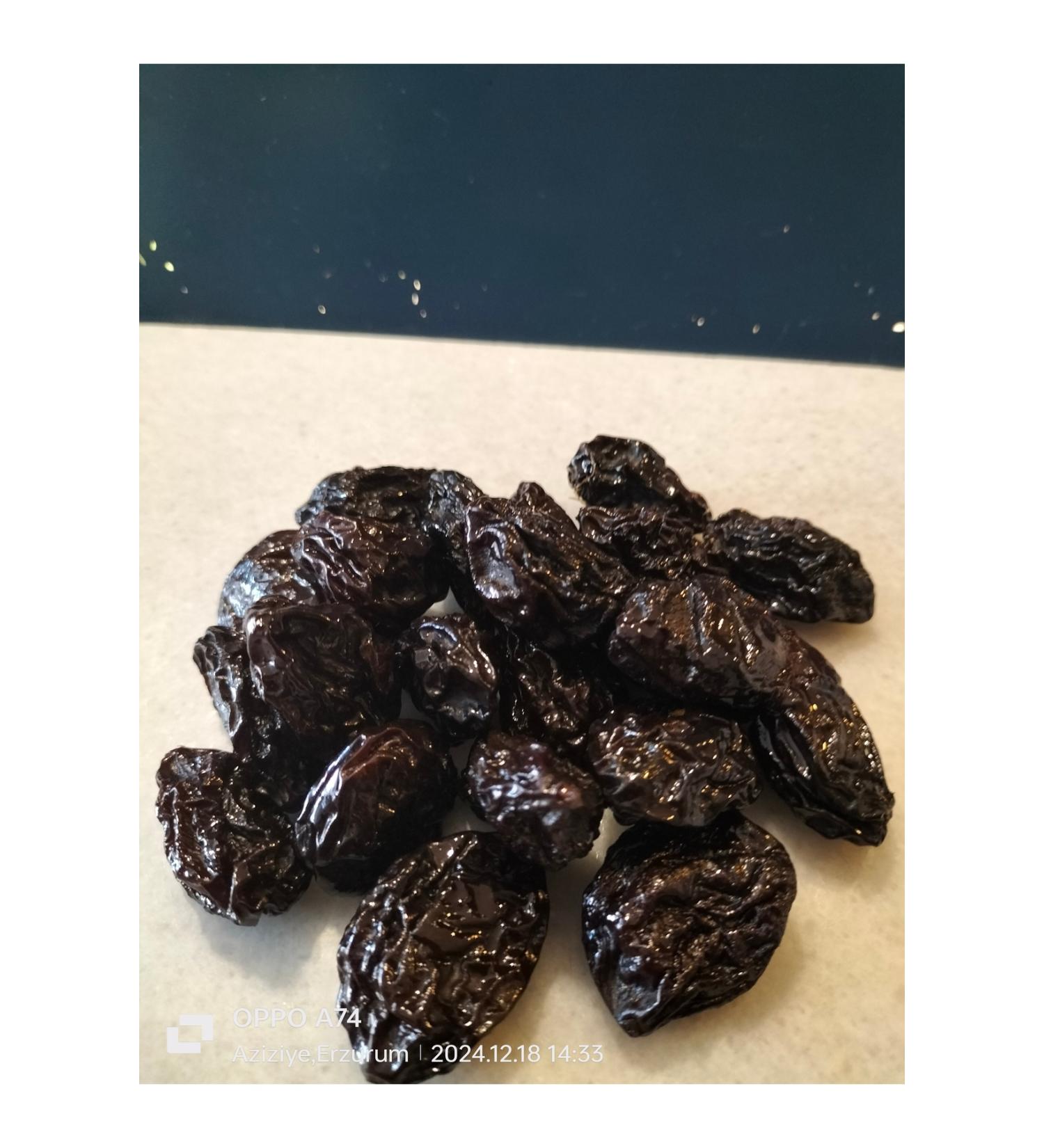 ERZURUM LOCAL PRODUCTS Dried Black Plum Tamas 500 gr