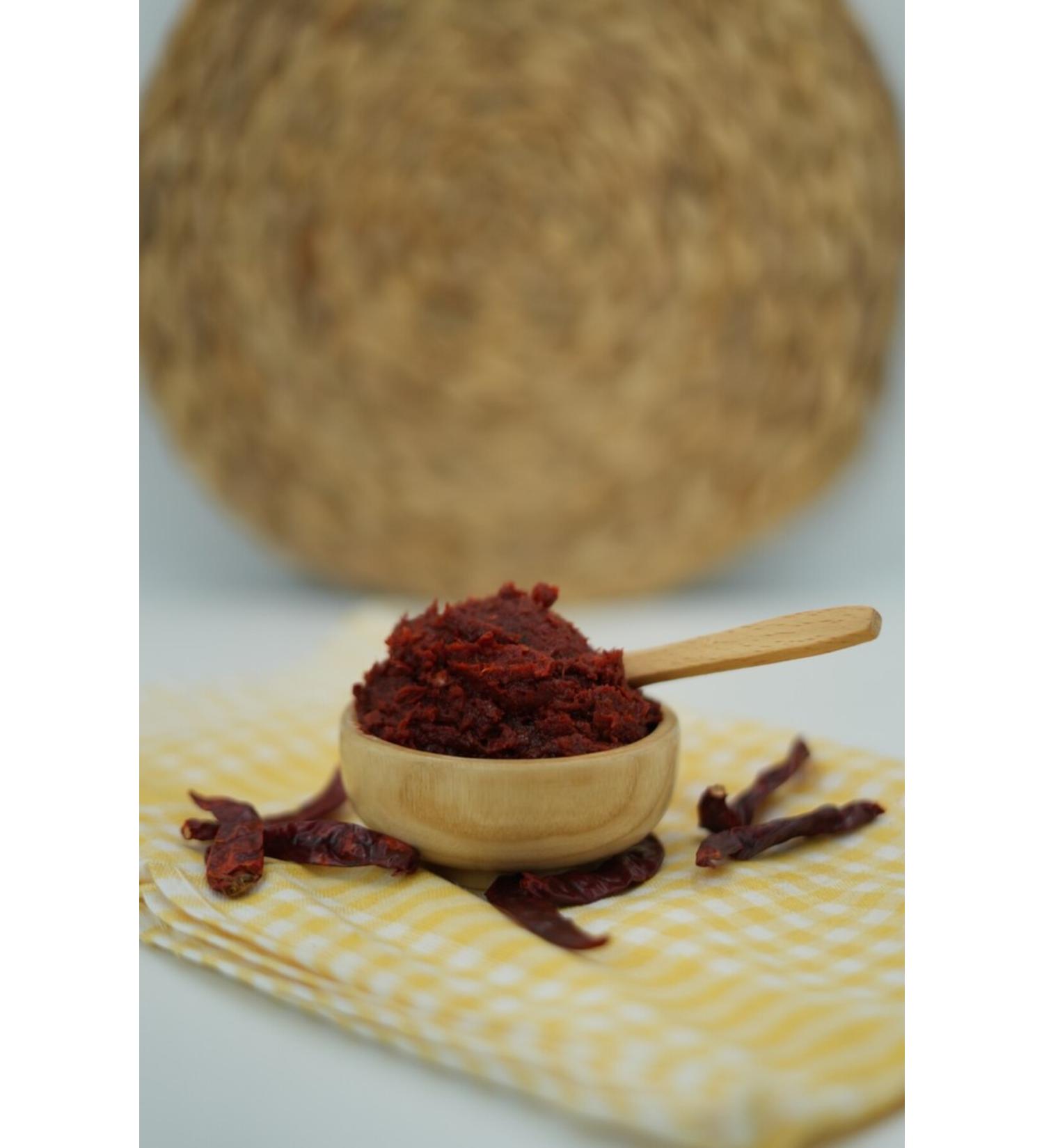 Comes from Fethiye Natural Organic Hot Pepper Paste 1 Kg