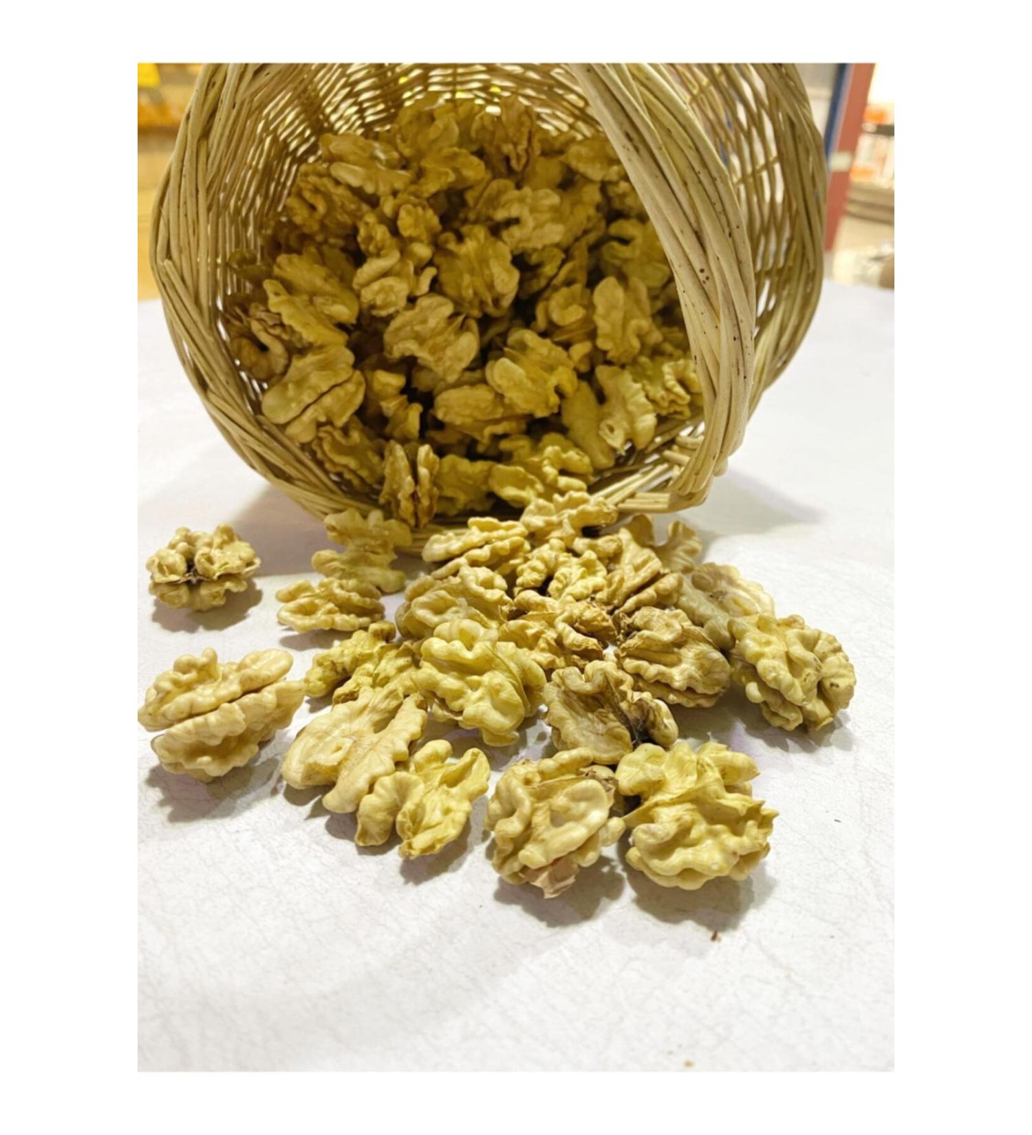 Demircik y iftlik Simav Kelebek Walnut Kernels 500 gr (0 NATURAL AND LOCAL FLAVOR-EXCLUSIVE TO D.K Y FARM STORE..)
