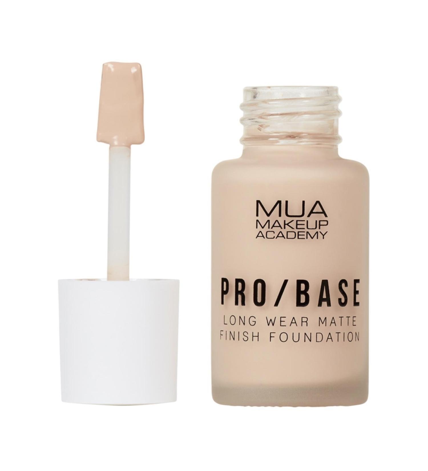 Make Up Academy Brand: Pro Base Matte Foundation - 104 Category: Foundation