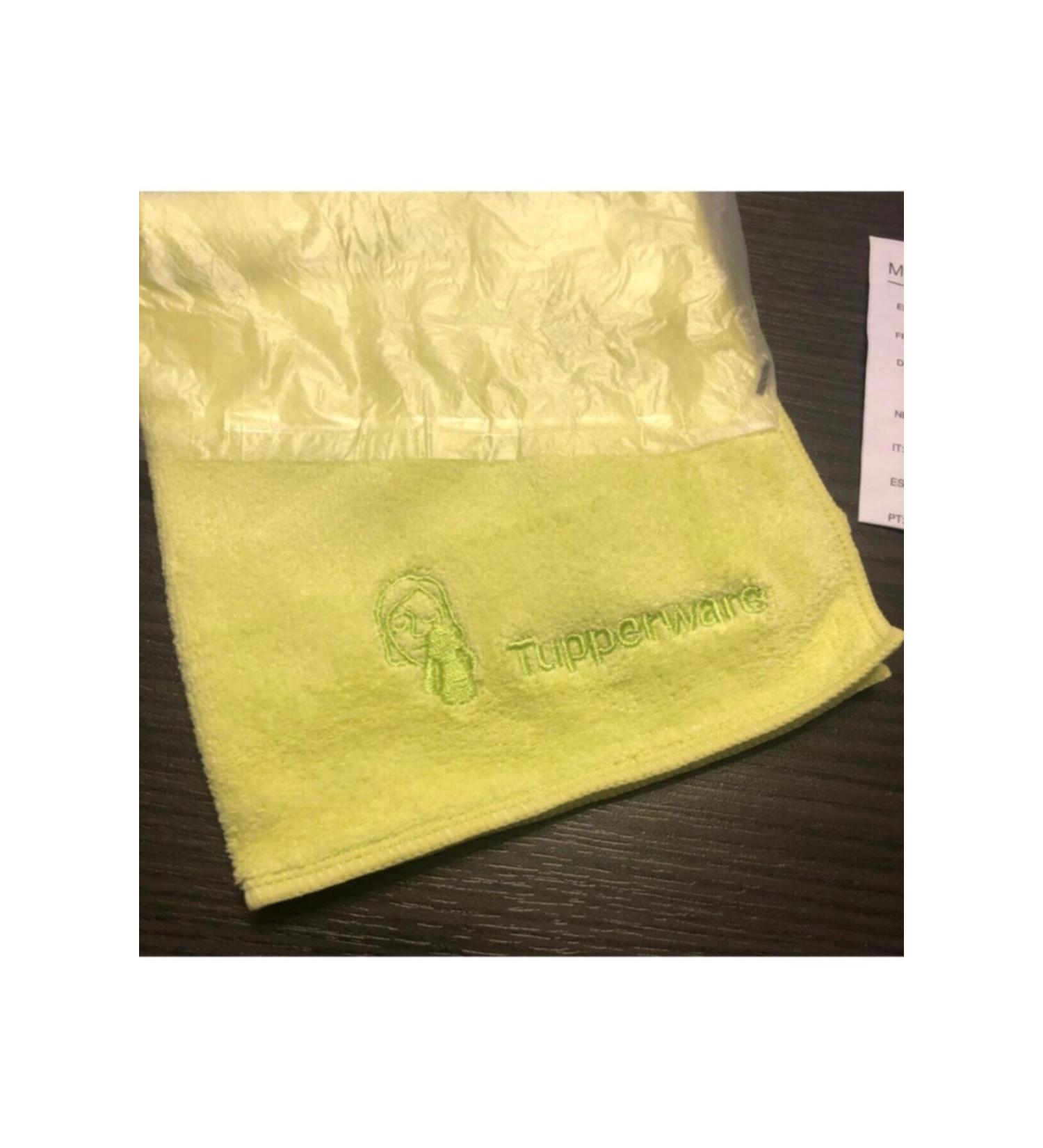 Tupperware Make-Up Remover Cloth
