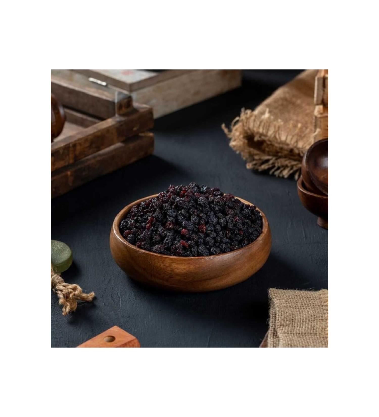 Nuts from the Public Currants from the Public 1 Kg.