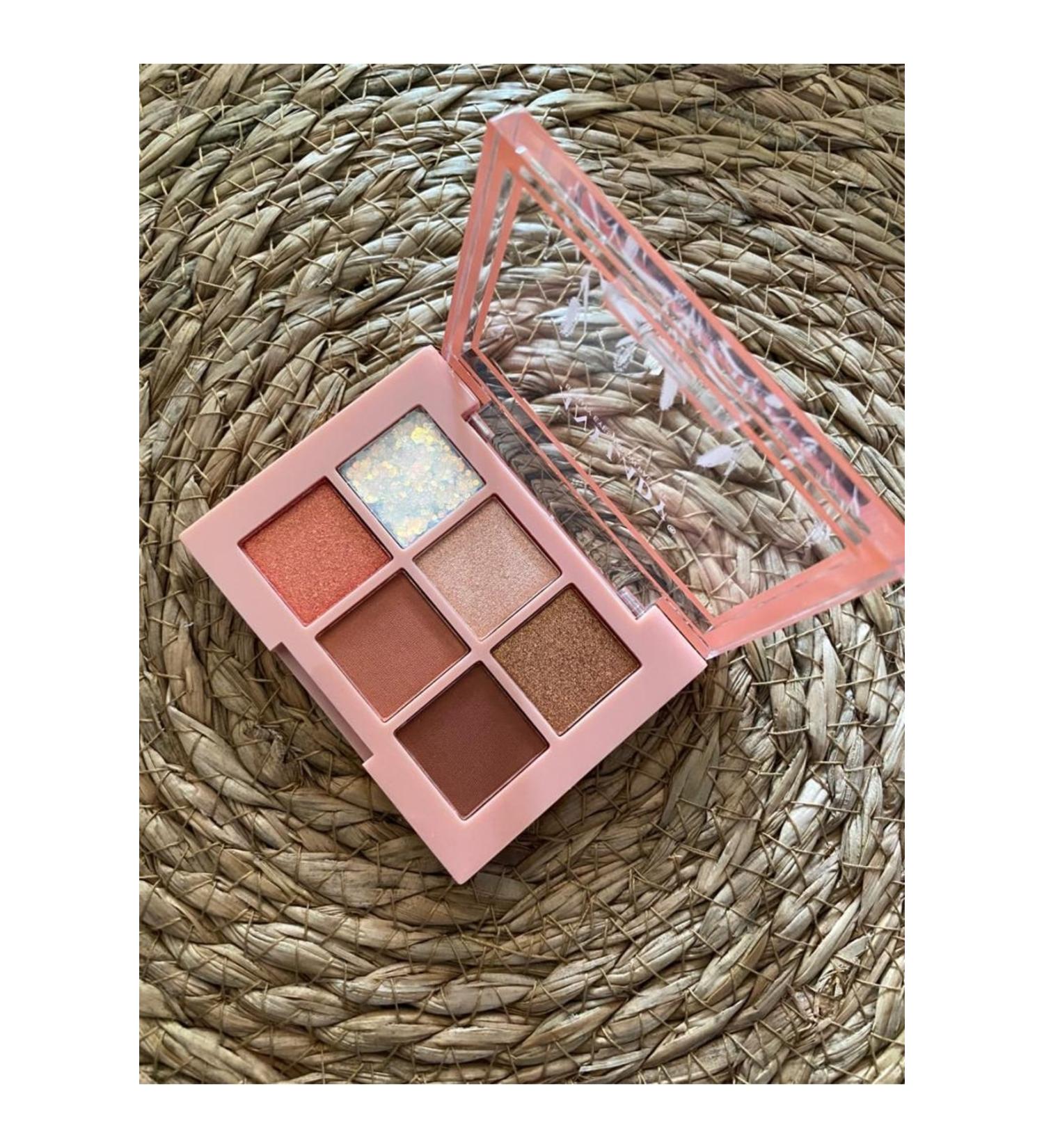 LARIN Cosmetics 6-Pack Eyeshadow 01