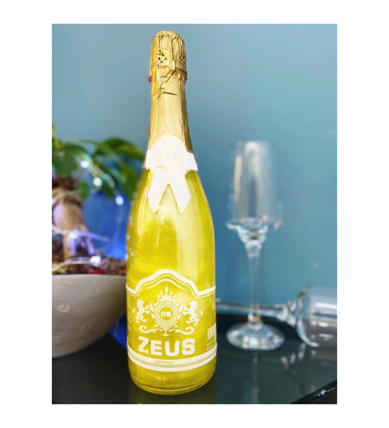 OS ZEUS Yellow Color Sparkling Banana Flavored Non-Alcoholic Carbonated Drink