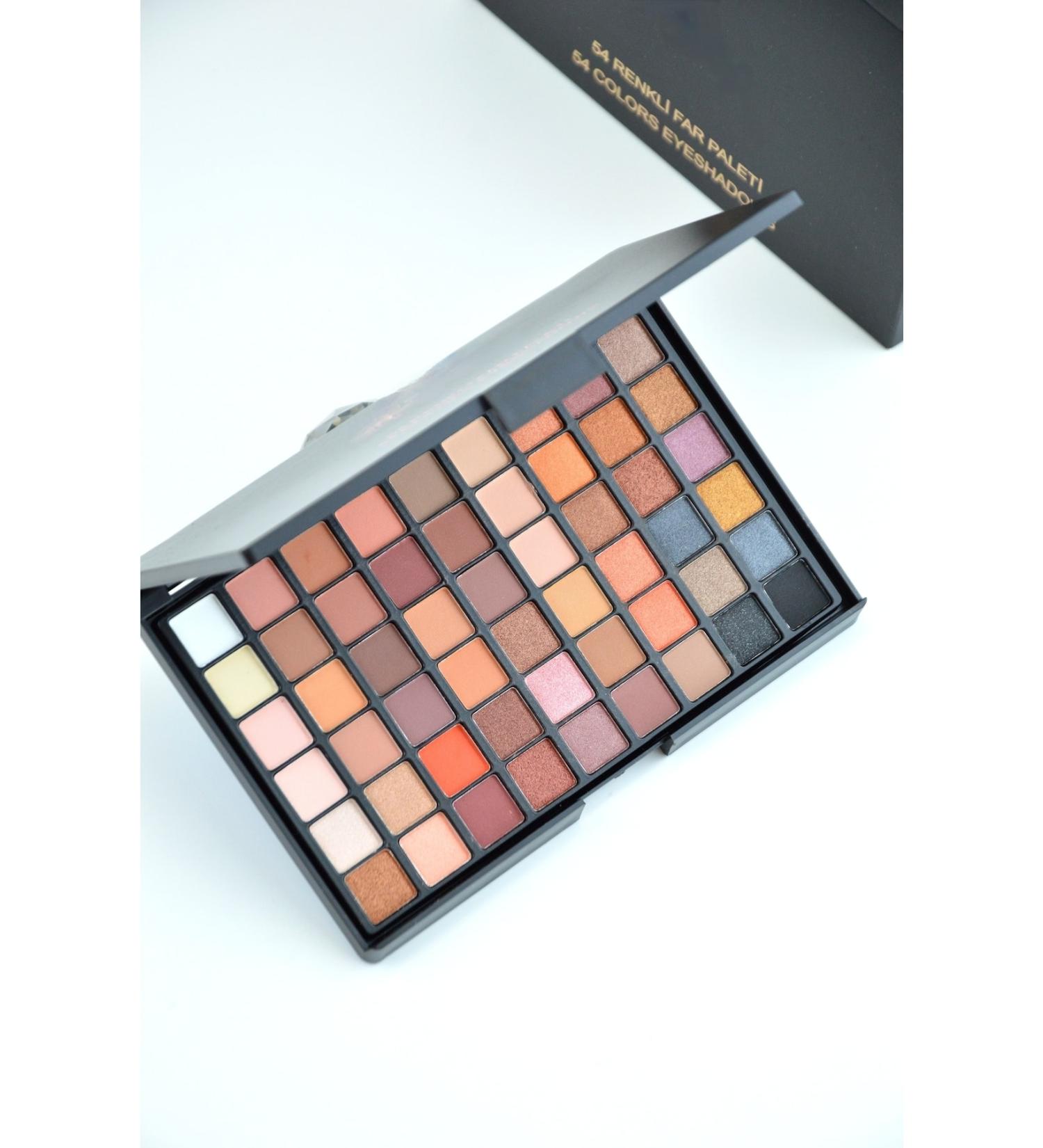 Lesvip's 54 Matte and Pearlescent Nude Eyeshadow Palette