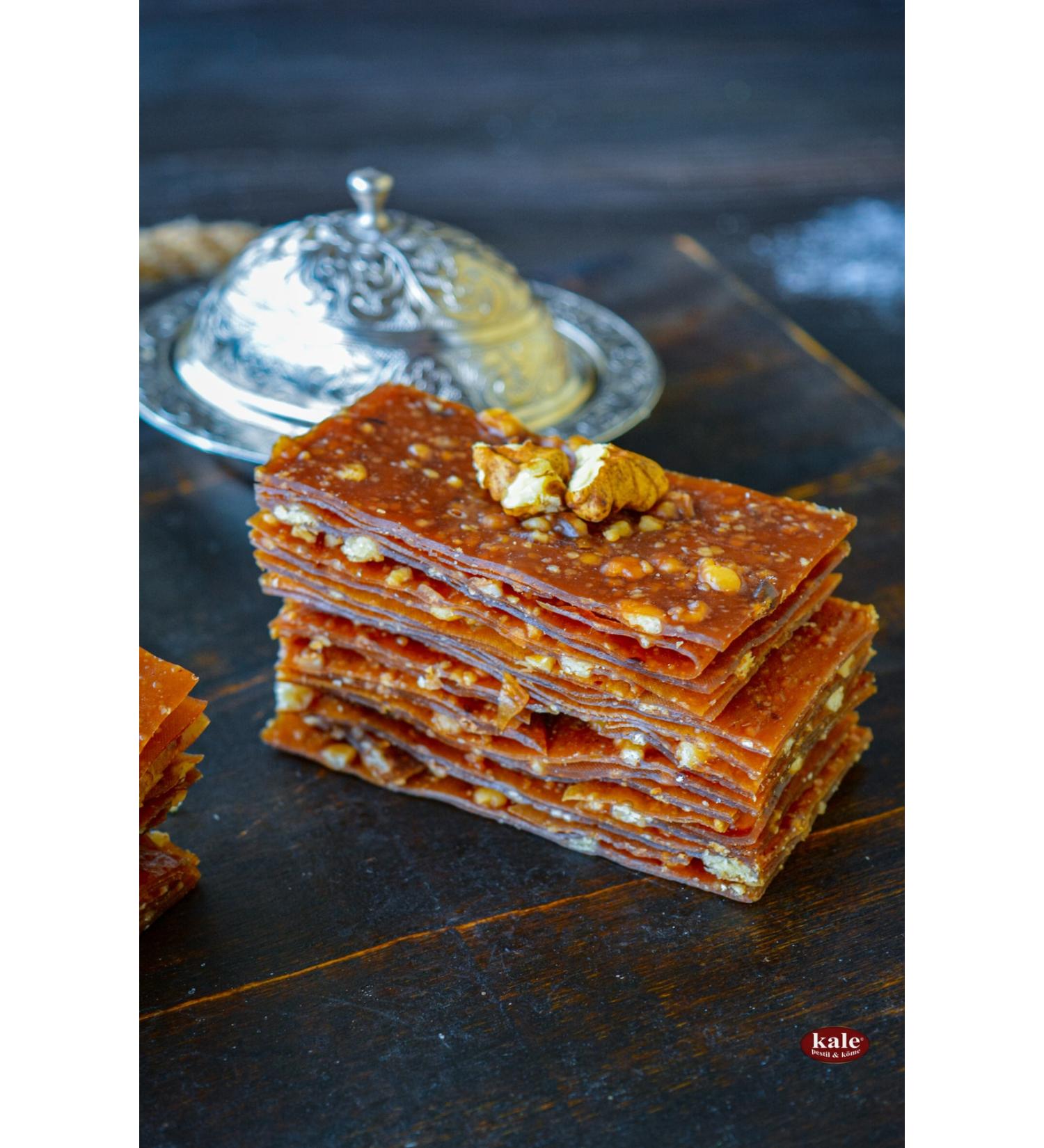 Kale Fruit Pulp & Mulberry Pulp with Walnuts 750 Grams