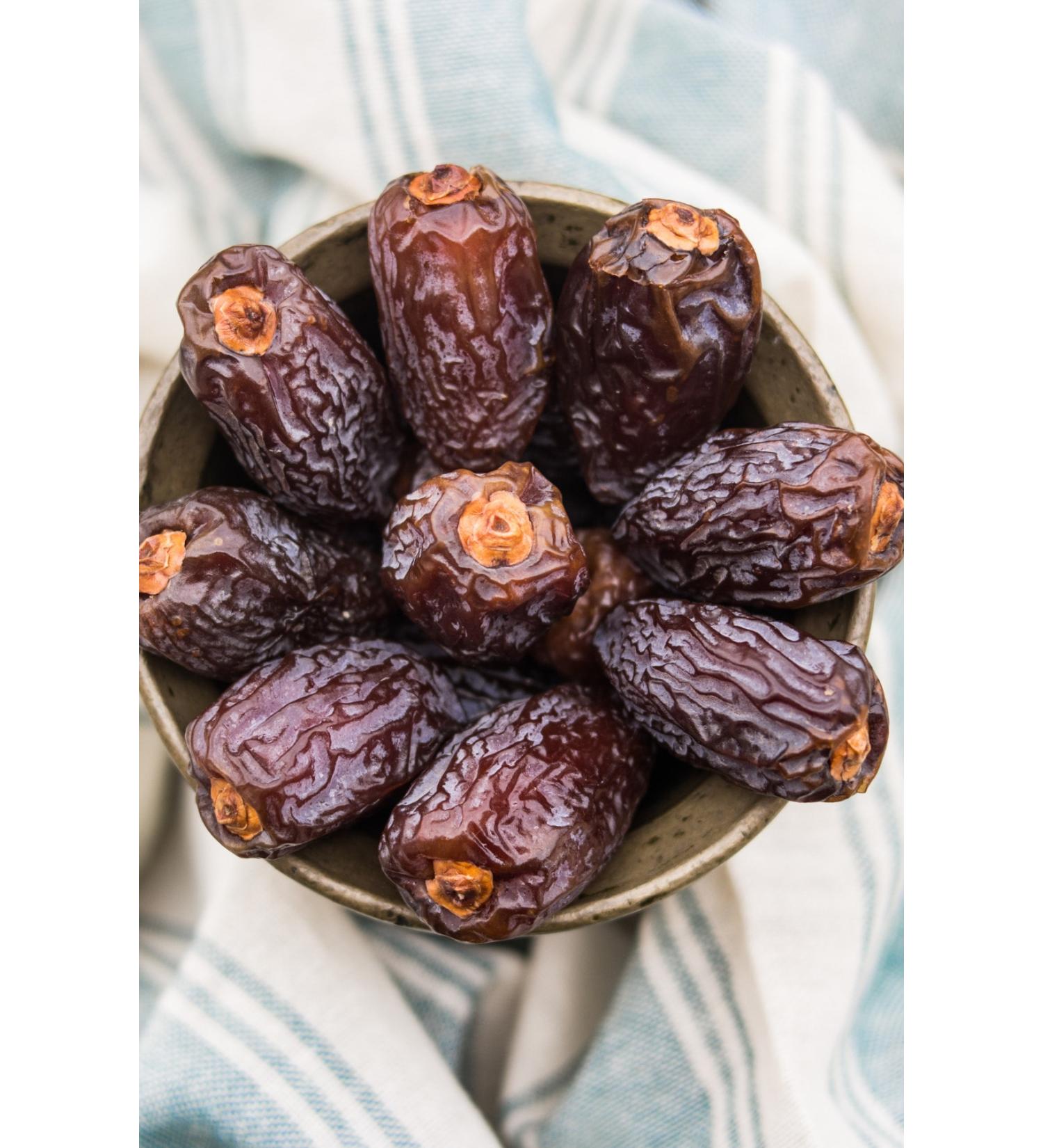 Birsalk m Jumbo Jerusalem Dates 1st Quality Special Selection 500 Grams (Medjoul)
