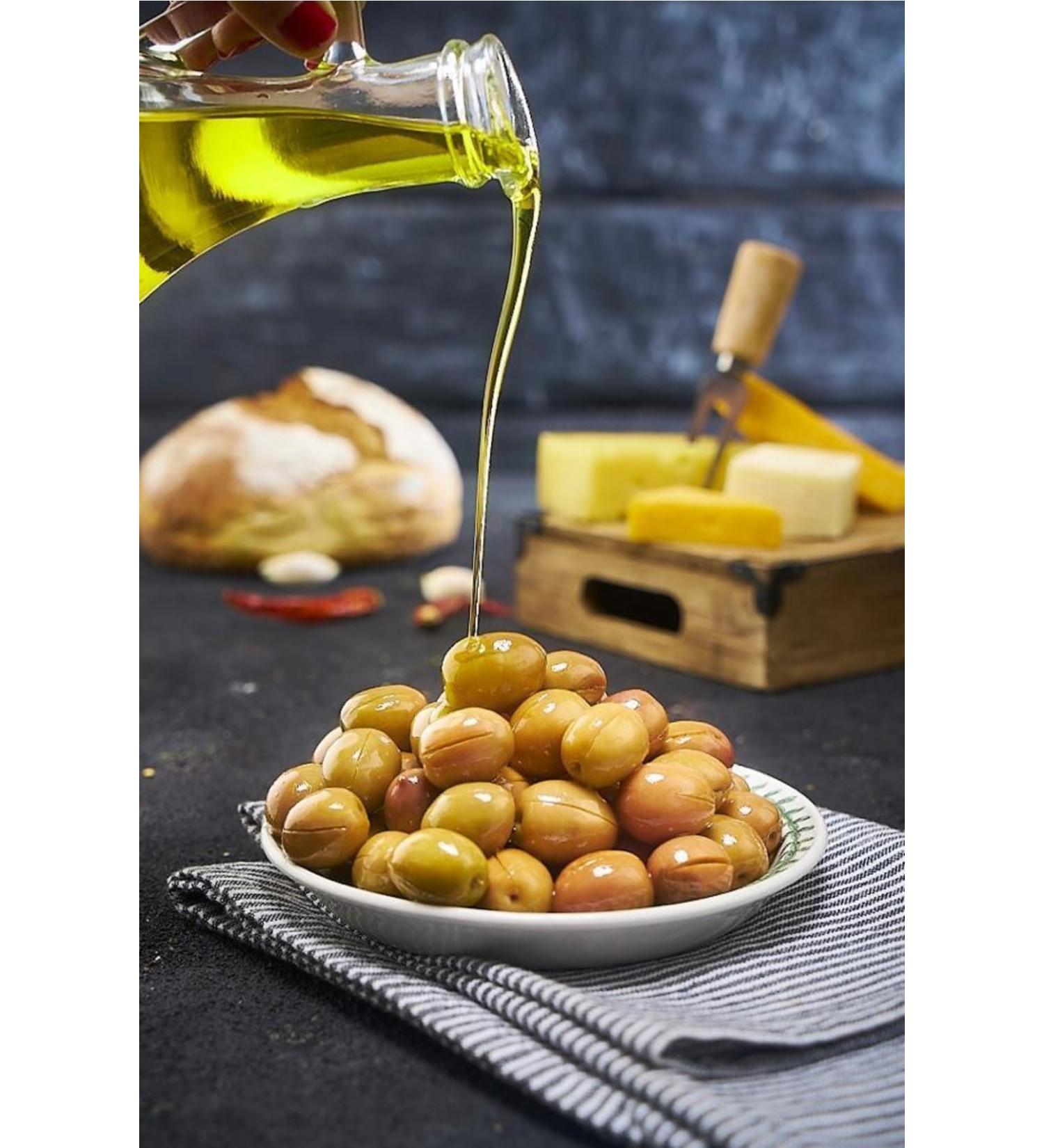 Loriva Edremit Green Slightly Sour Scratched Olives 1 Kg
