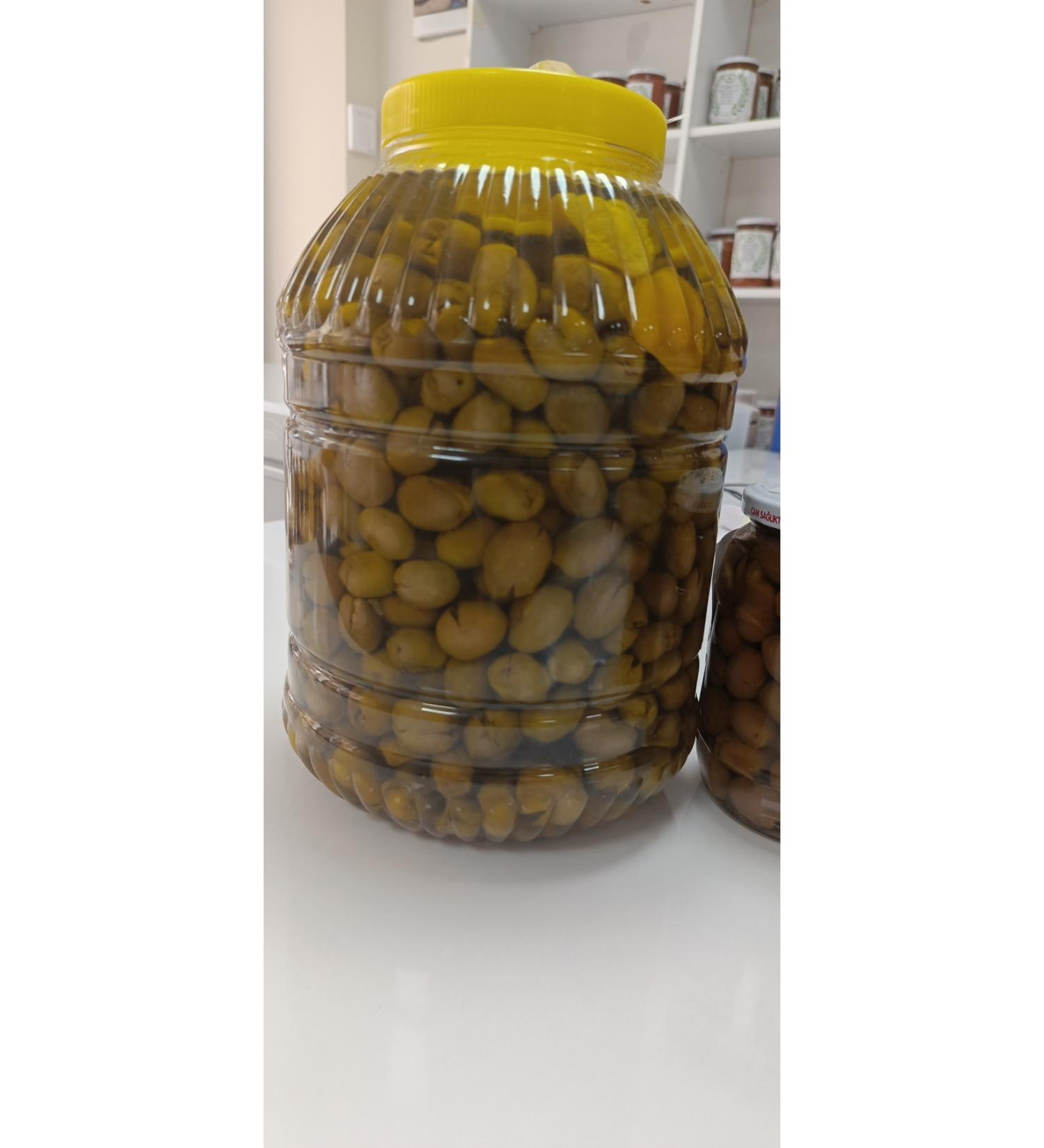 SA LAM LOCAL NATURAL VILLAGE PRODUCTS Cracked Organic Oily Net 5 Kg Green Olives