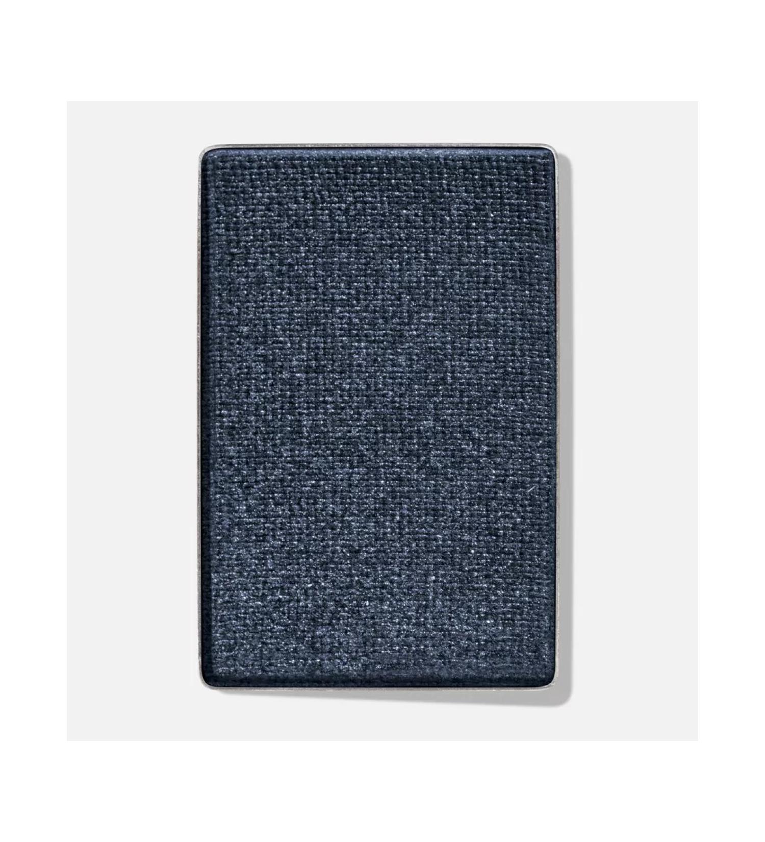 Mary Kay Feature shadows stellar sky flickering