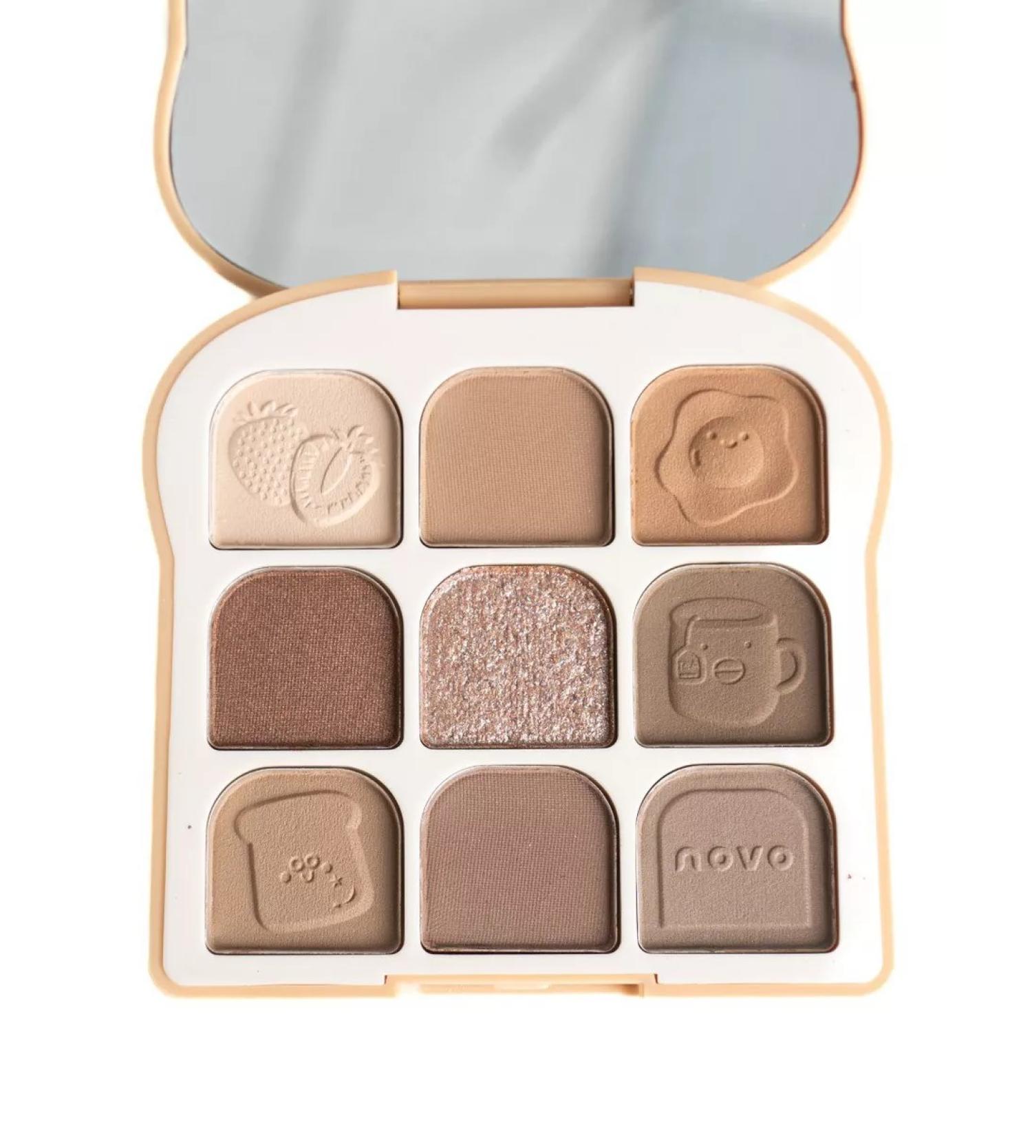 Nude palette of eye shadow - Buy Online on GoSupps.com
