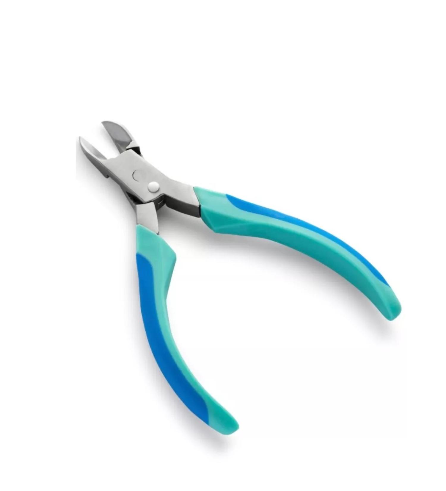 Pedicure nippers for solid nails