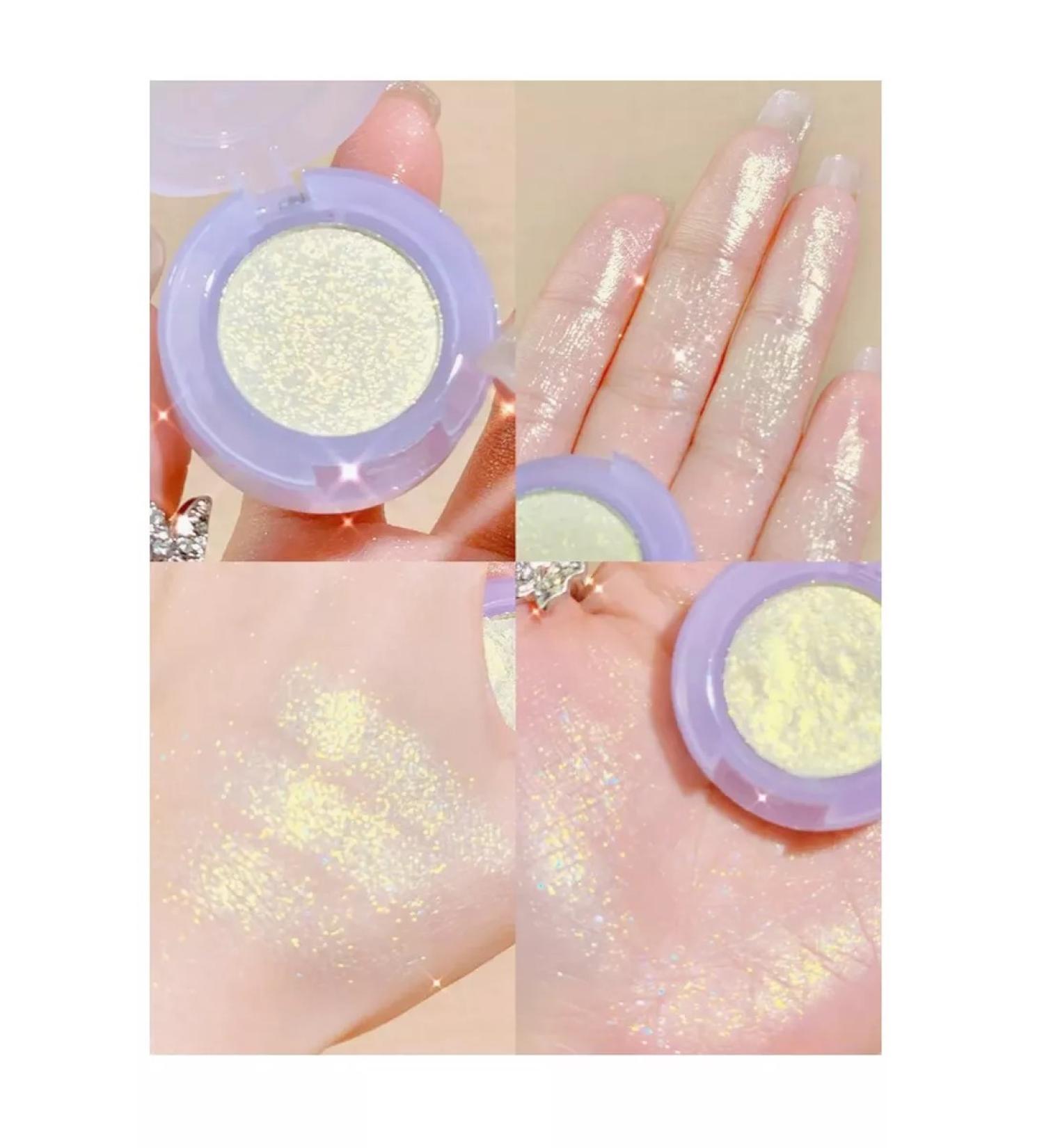 Highlighter for the face and body - 04 tone - champagne - Buy Online on GoSupps.com