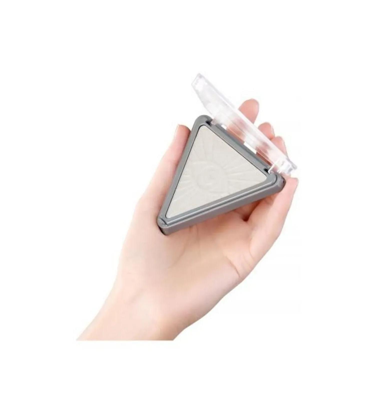 Feminine beauty Highlighter for Influence Beauty Illuminati tone 03 6.5 g