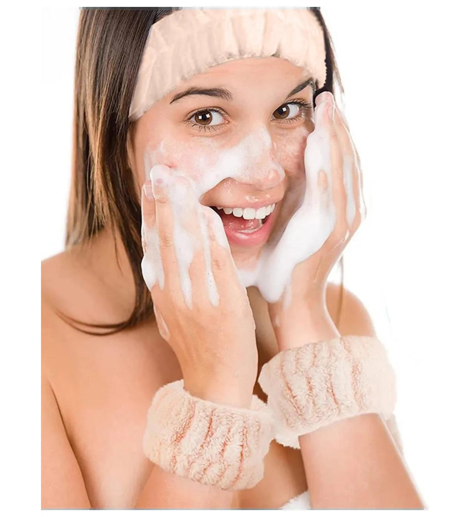 Carrot Life Cosmetic set - Buy Online on GoSupps.com