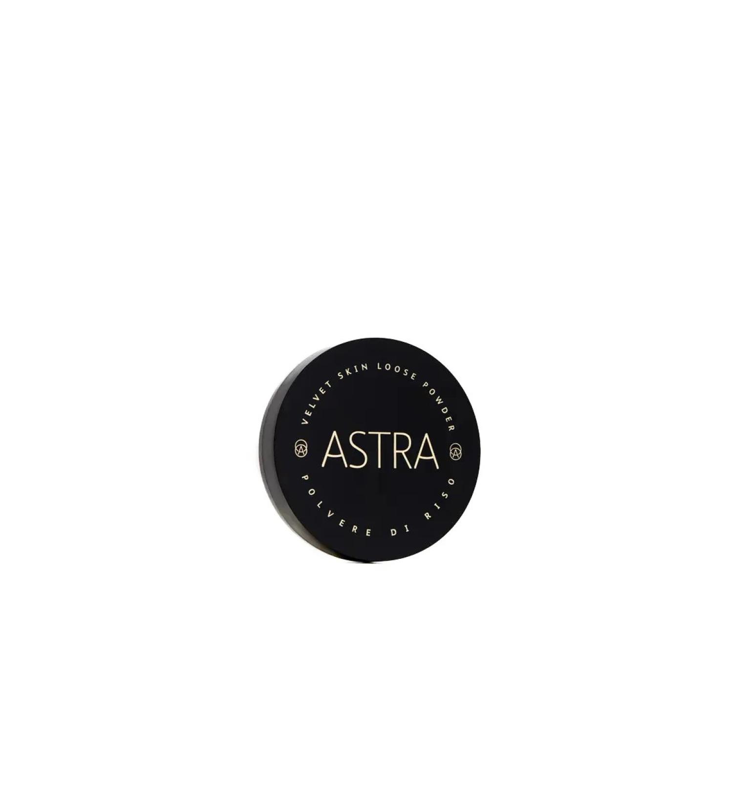 Astra Velvet Skin Loose Powder's crumbling powder