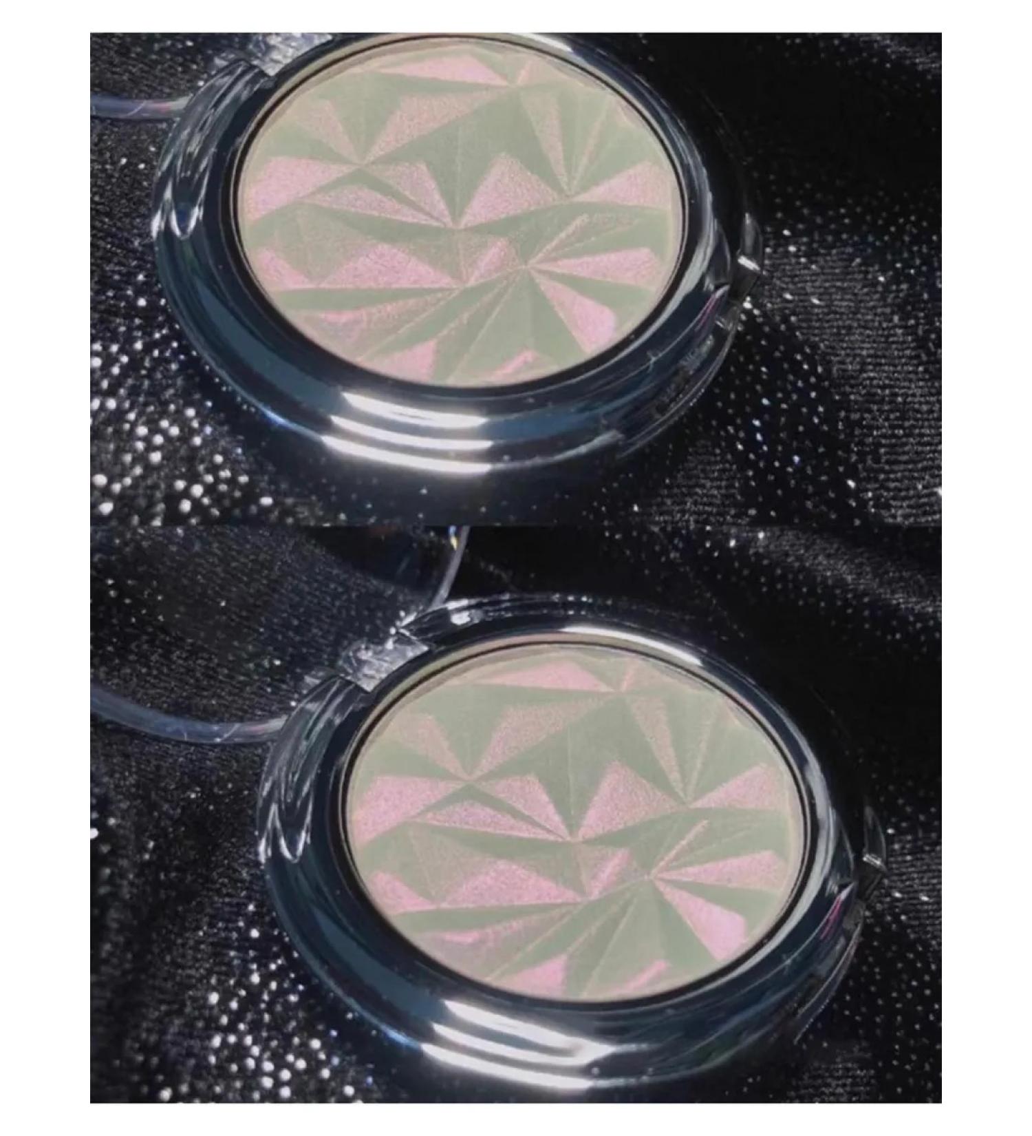 Violet scattered powder-highlighter - Buy Online on GoSupps.com