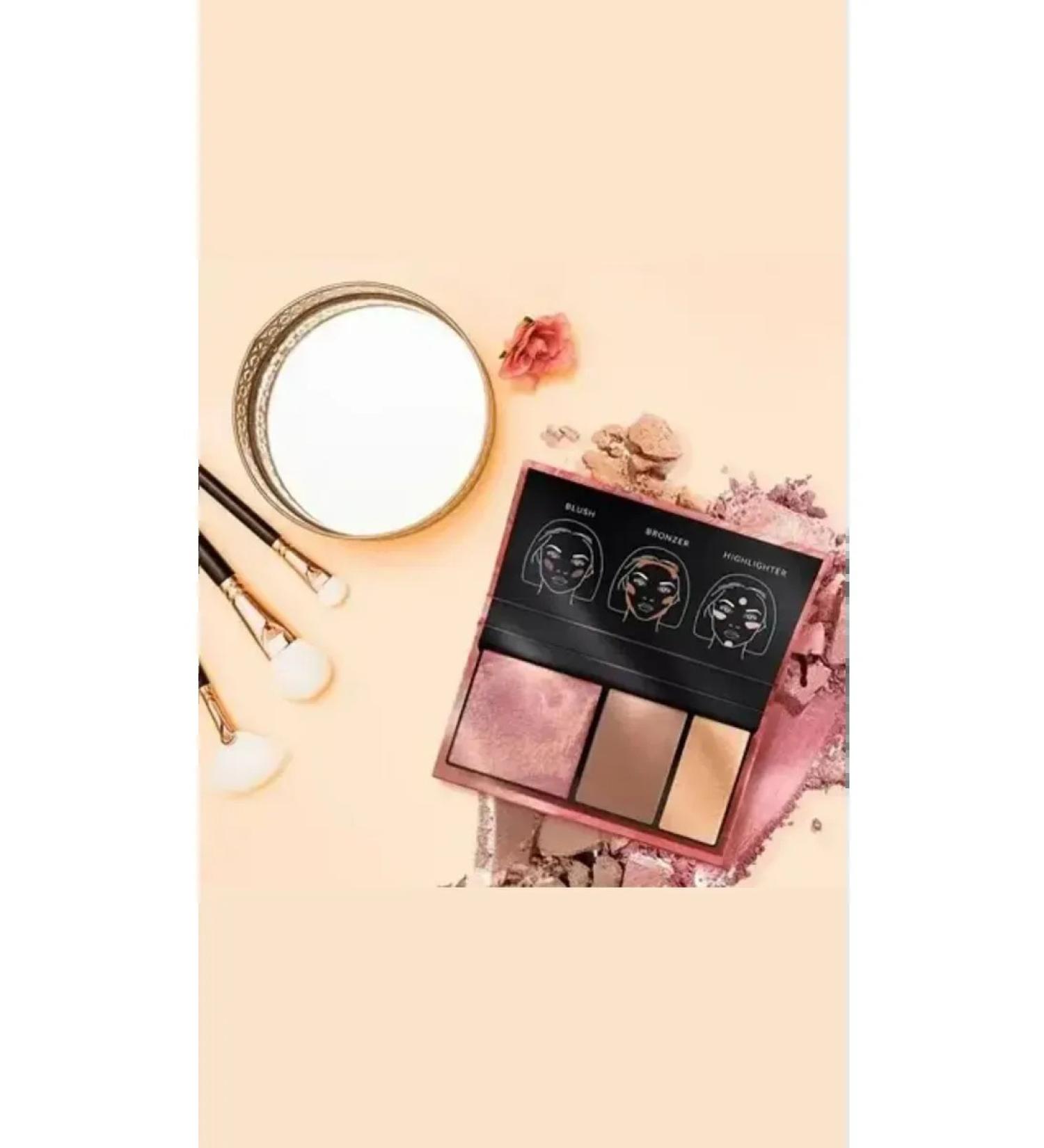 AVON Palette for makeup of face blush bronzer and highlighter