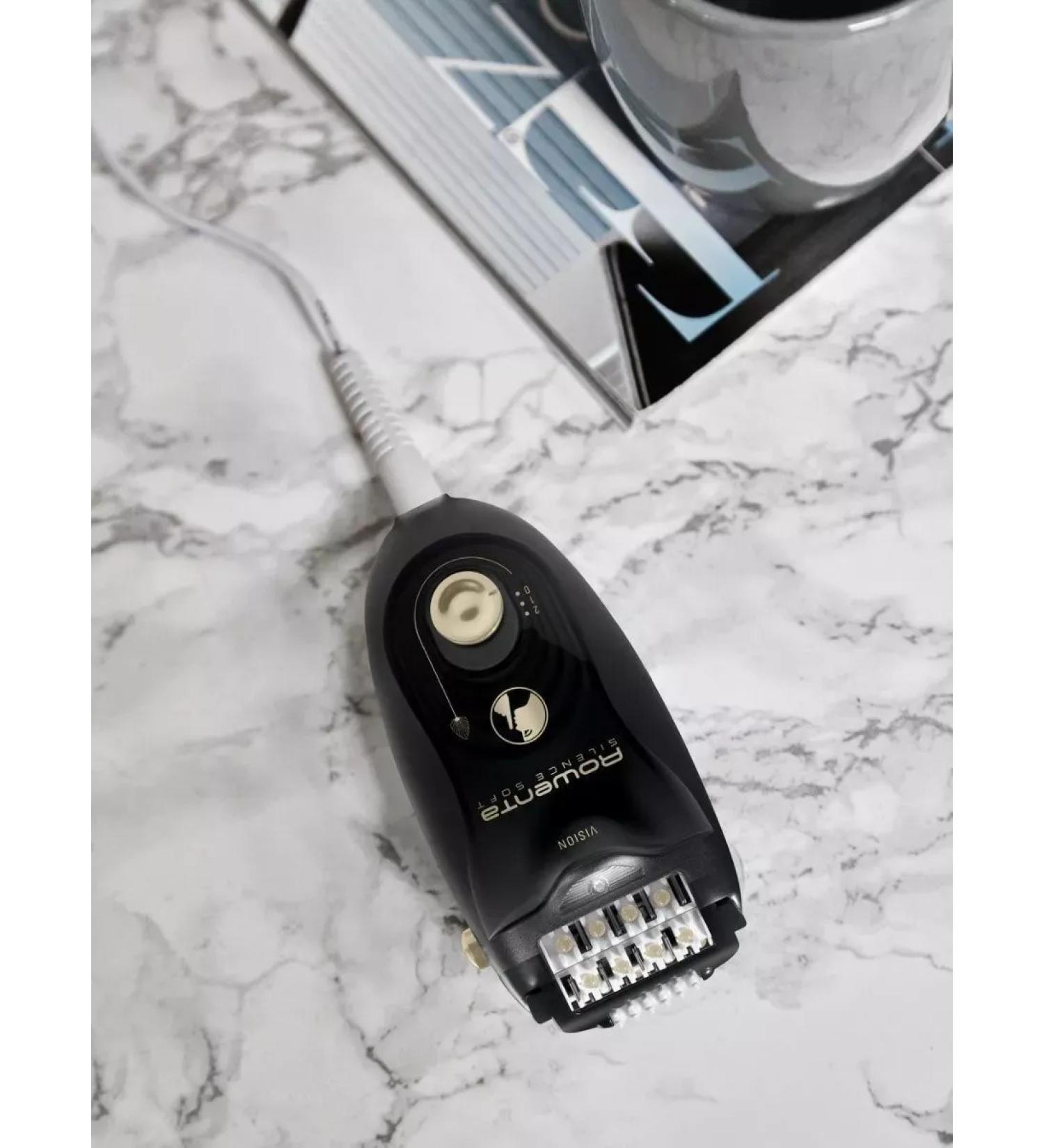 VGR Razor for girls Silence Soft - Buy Online on GoSupps.com