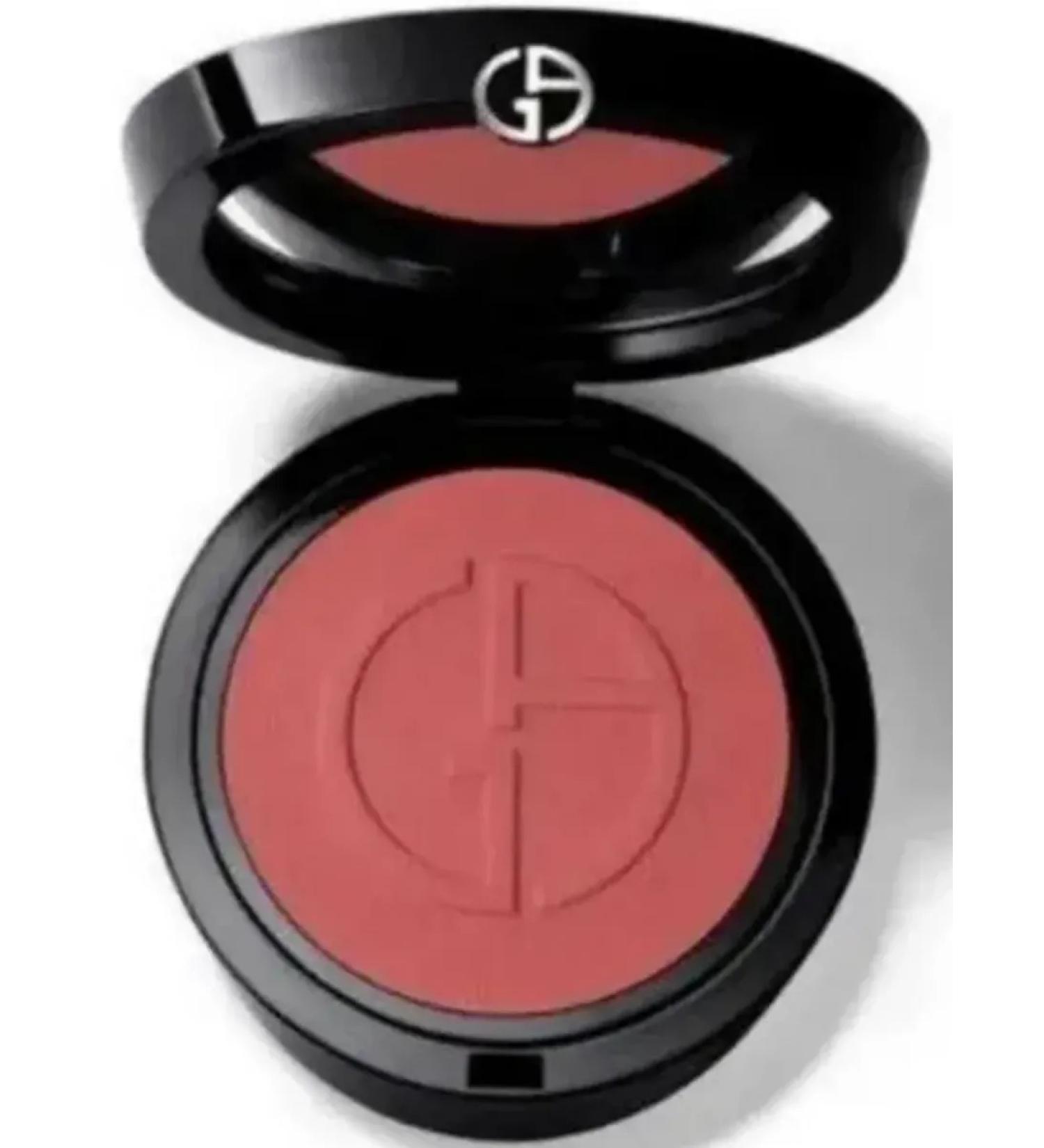 GIORGIO ARMANI Luminous Silk Facial Blind Ton 61 - Buy Online on GoSupps.com