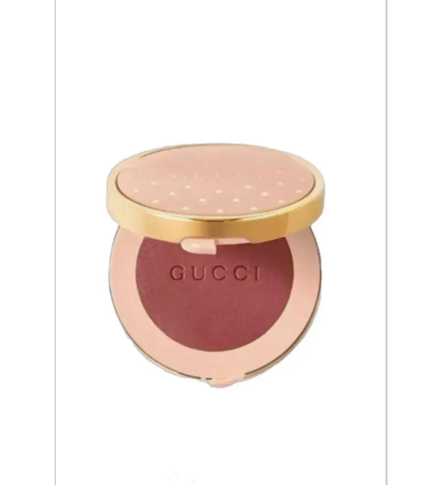Gucci Blue for cheeks and eyes The quality of Lux 06 Soft Peach