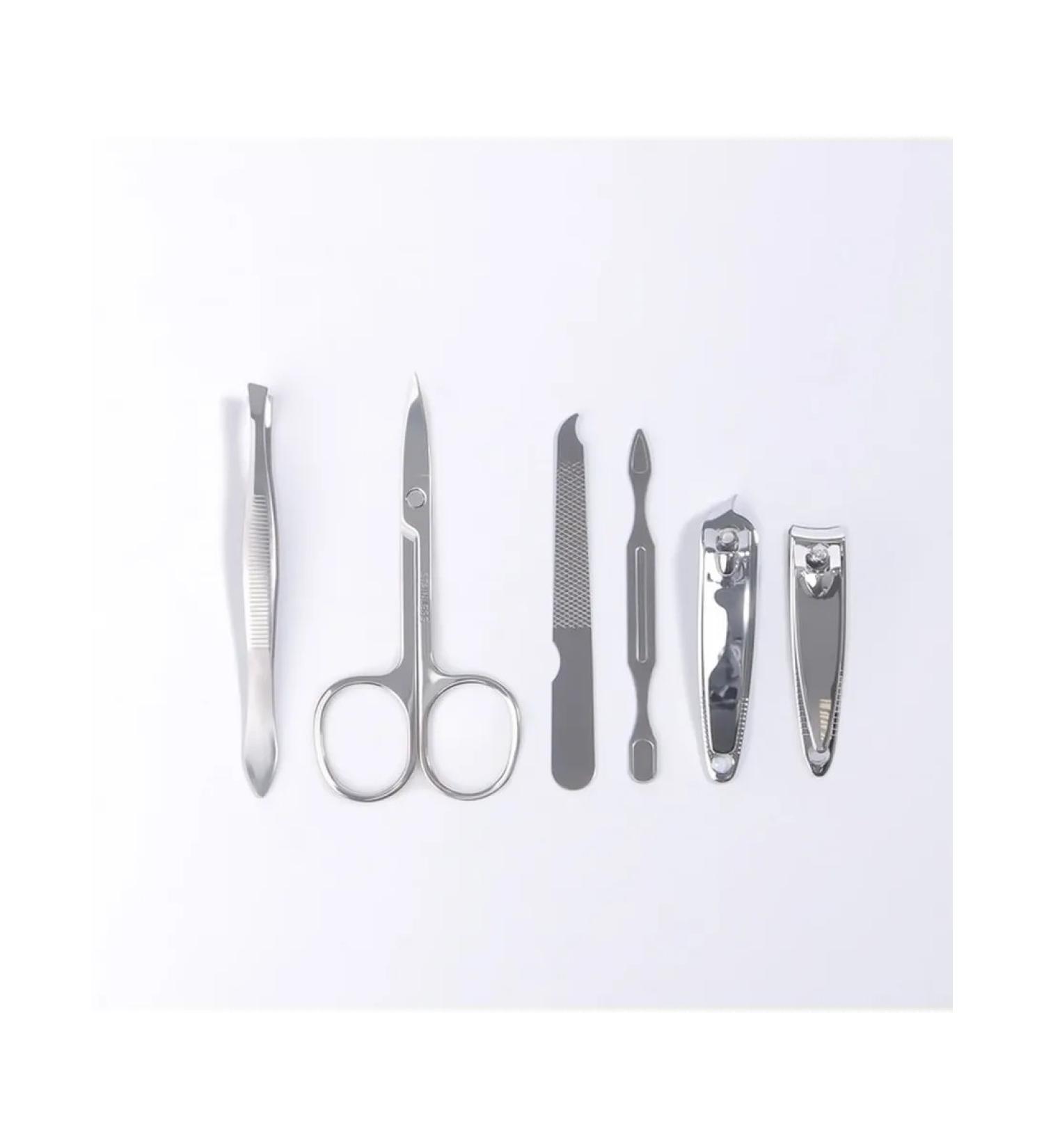 Stylish manicure set in the case - Buy Online on GoSupps.com