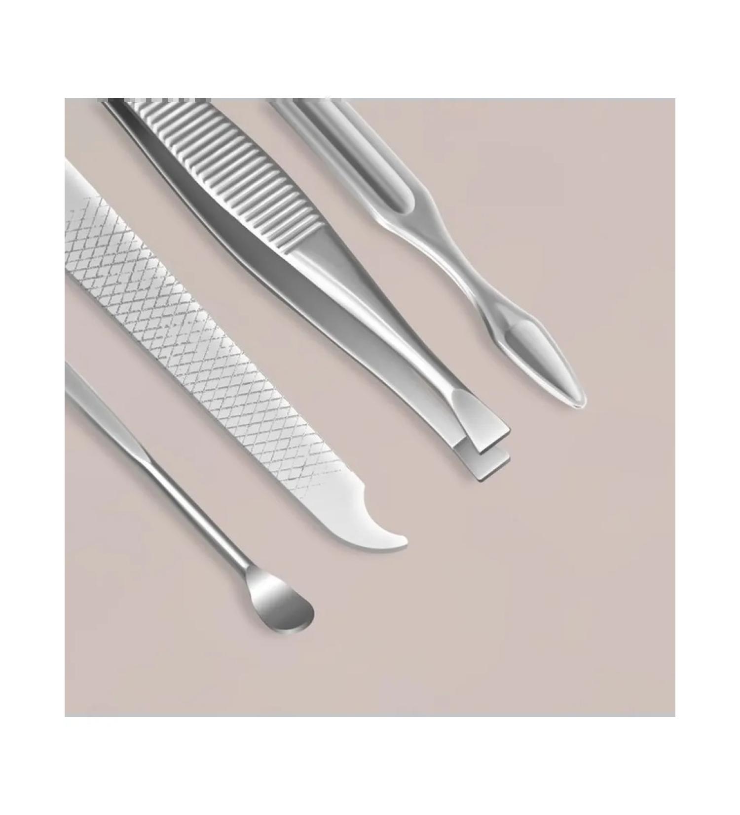 Stylish manicure set in bright design - Buy Online on GoSupps.com