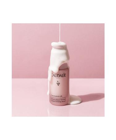 Chanel Foundation with Natural Looking Satin Finish that Leaves a Smooth Texture on Skin-Medium Light passi.3567