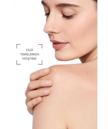 Giorgio Armani All-Day Long Foundation with Silky and Light Texture Natural and Shiny Finish - 6.5 Passi.4362