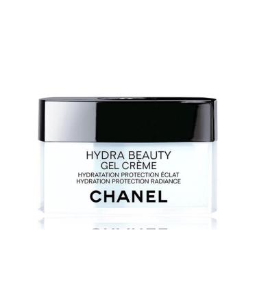 Chanel N 1 DE CHANEL REVITALIZING FOUNDATION BRIGHTENS - MOISTURIZES - PROTECTS