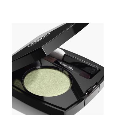 Chanel OMBRE ESSENTIELLE Eyeshadow Green