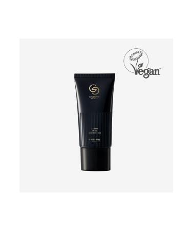 Oriflame Giordani Gold Moisturizing Anti-Aging Vegan CC Cream SPF 30 - Buy Online on GoSupps.com