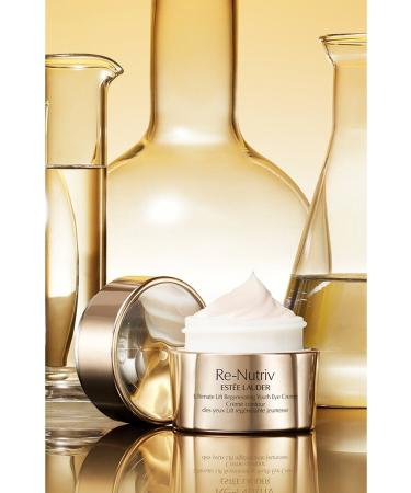 Estee Lauder CREAMY LIPSTICK THAT GIVES SHINY TO THE LIPSTICK - 3.5GR -260 ECCENTRIC PASSI.222
