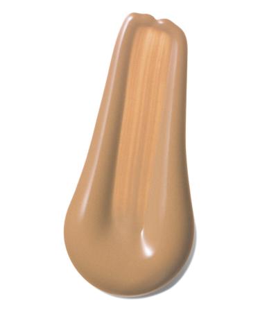 Estee Lauder The light textured creamy formula of the foundation is MC.GZLK195