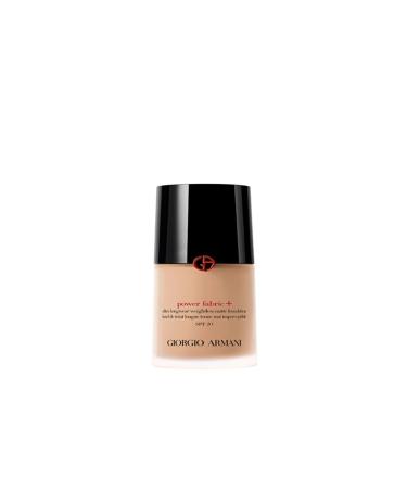 Giorgio Armani Matte Foundation with a Thin and Light Texture that Does Not Make Weight on the Skin-5