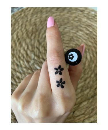 LAR N Cosmetics Flower Patterned Thick Tip Double-Sided Pencil Eyeliner