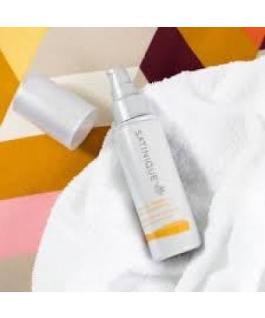 Surprise Gift Formulated with a Special Blend Satinique Hair Oil Serum 100 mL/3.38 fl. oz.