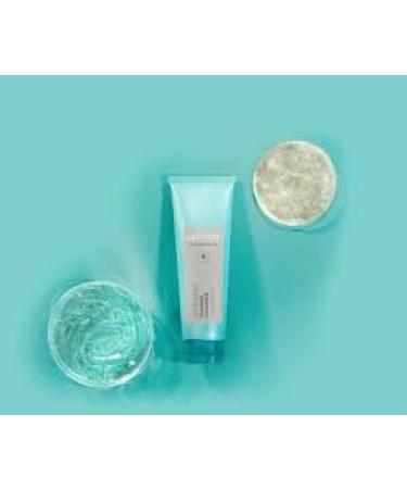 Amway Artistry Renewing Foam Cleanser 125ml - Gentle Exfoliating Face Wash for Glowing Skin | International Shipping Available - Buy Online on GoSupps.com