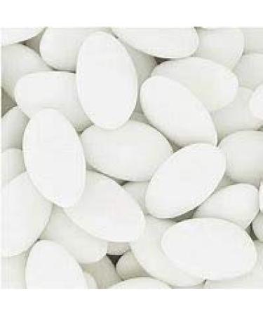 Box of white chocolate sweets 900grs