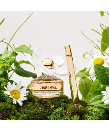 Discover Marc Jacobs Daisy Love Eau de Toilette 3.3 oz - Elevate Your Style Instantly! - Buy Online on GoSupps.com